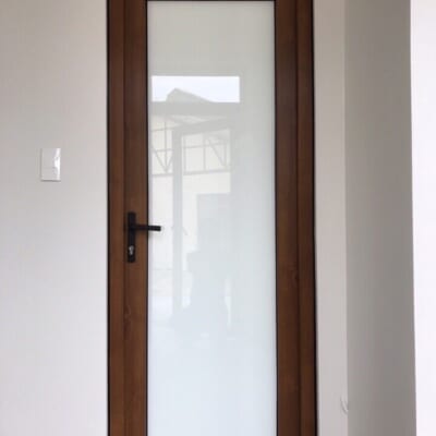 CỬA NHỰA VÂN GỖ NKCC-0024